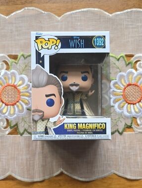 Funko Pop! Disney Wish King Magnifico - Gold, Cream & Blue Accents #1392